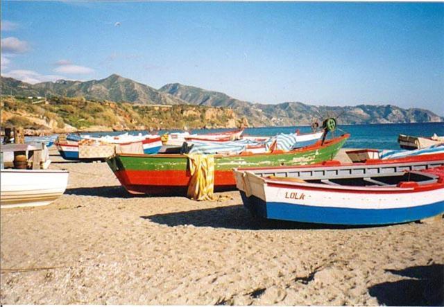 דירות Nerja 1ª Linea De Playa De Burriana , Terraza Grande Al Mar מראה חיצוני תמונה