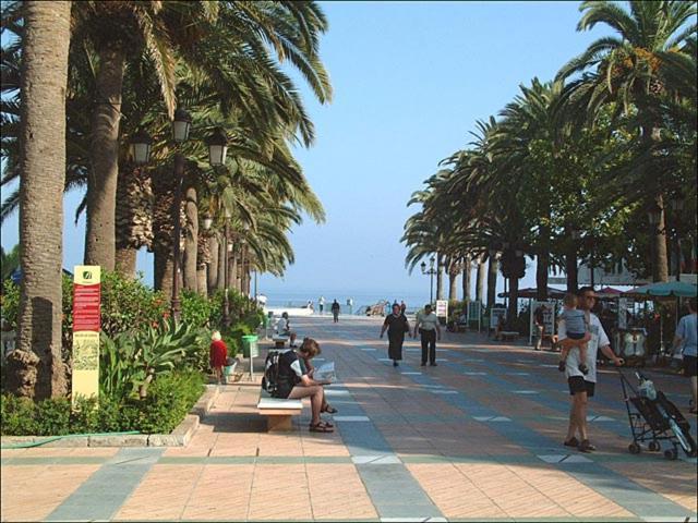 דירות Nerja 1ª Linea De Playa De Burriana , Terraza Grande Al Mar מראה חיצוני תמונה
